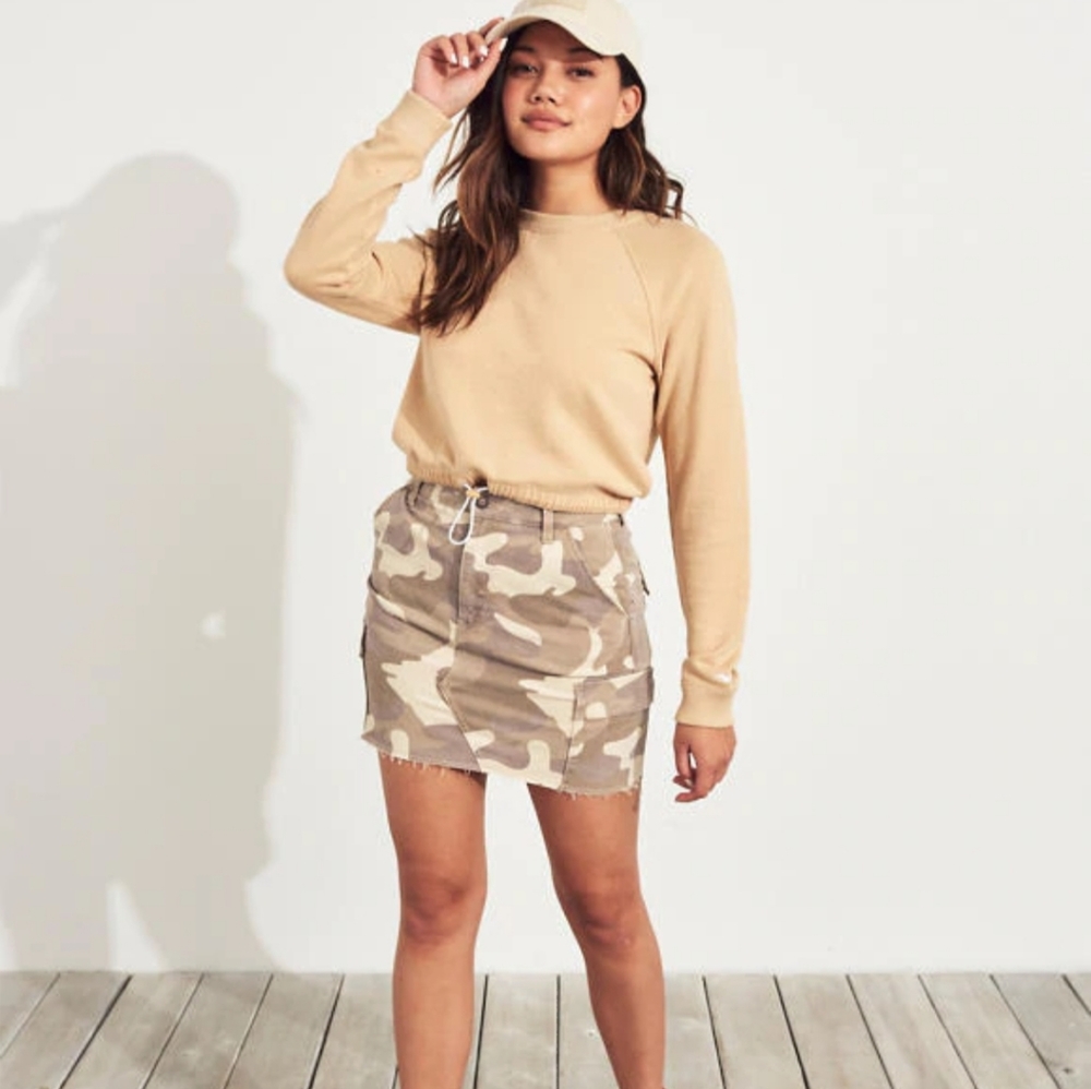 Hollister skirt